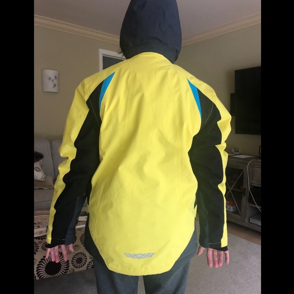 Insulated Ski Jacket - Picture 3 of 8